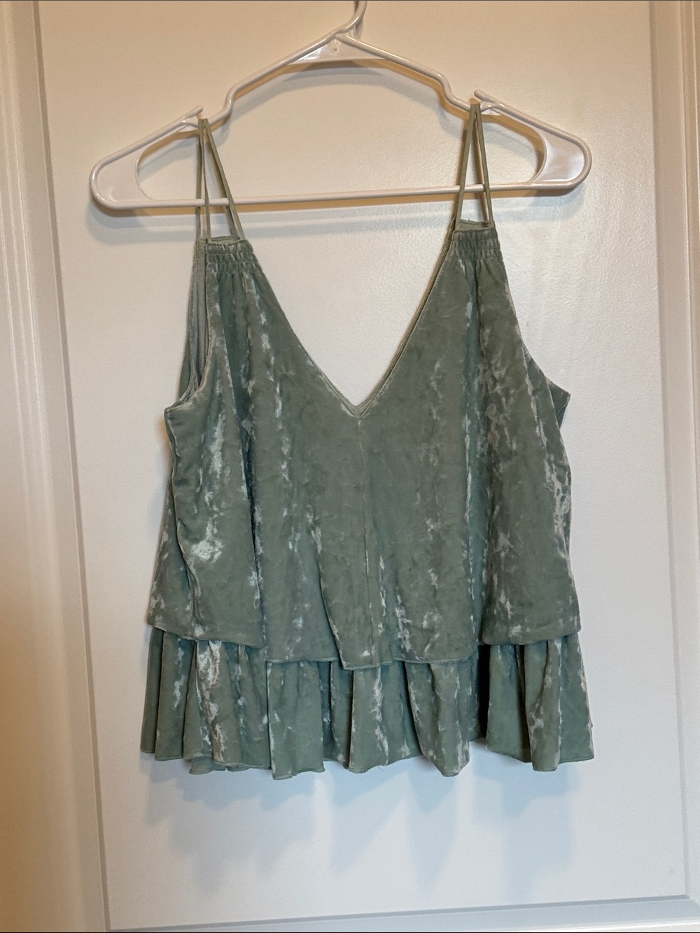 Aerie Light Mint Green Crushed Velvet Look with V-Neck Ruffled Layered Hem Sz S